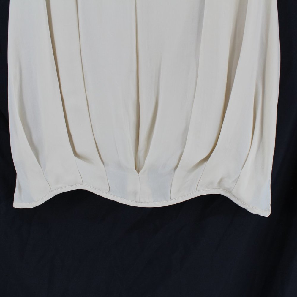GARY GRAHAM Cream Silk Pleated Skirt Knee Length Scalloped Hem Lined 4 Runs Big - Picture 4 of 10